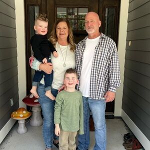 Meet your Posher, Diana